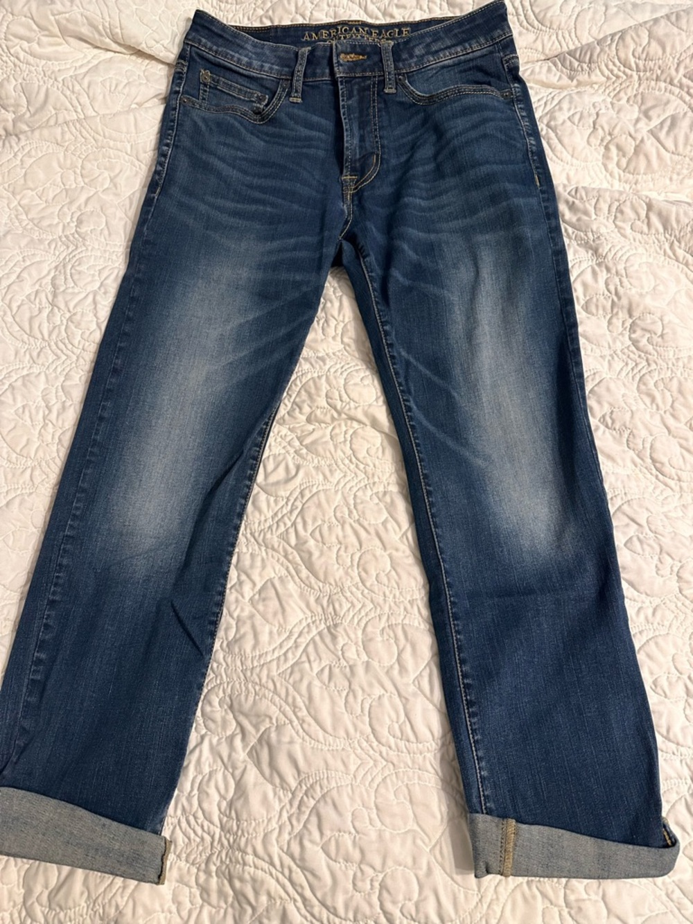 American Eagle Outfitters Men’s Faded Blue Straight Jeans
